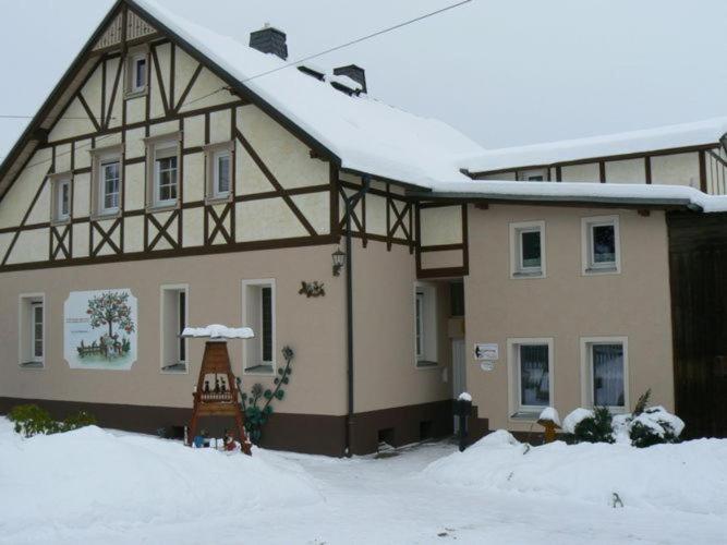 Ferienwohnung Ripa Erzgebirge In Schwarzenberg Шварценберг Екстер'єр фото